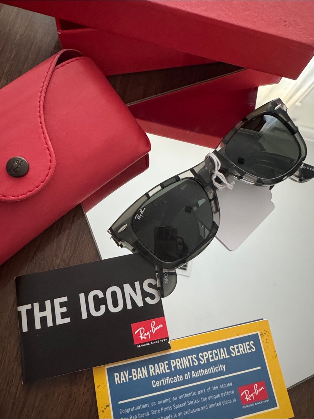 Ray-Ban Black and Gray Wayfarer Special series #6, Made in Italy